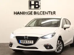 Vit Begagnad 2014 Mazda 3 Inclusive Halvkombi | 109 900 kr (Marknadspris)