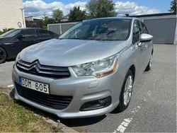 Silver Begagnad 2013 Citroën C4 Halvkombi | 64 900 kr (Bra pris)