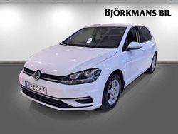 Vit Begagnad 2017 VW Golf VII S Halvkombi | 169 800 kr (Marknadspris)
