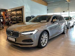 Grå Begagnad 2022 Volvo V90 Momentum Kombi | 328 000 kr (Bra pris)