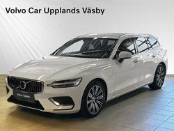 Vit Begagnad 2022 Volvo V60 Inscription Kombi | 374 900 kr (Marknadspris)