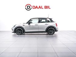 Silver Begagnad 2019 Mini Cooper Chili Halvkombi | 189 700 kr (Marknadspris)