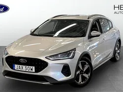 Grå (grey) Begagnad 2024 Ford Focus Active Halvkombi | 204 900 kr (Bra pris)