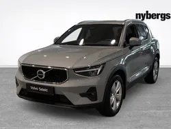 Grå Begagnad 2024 Volvo XC40 Core SUV | 339 000 kr (Bra pris)