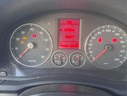 Silver Begagnad 2008 VW Golf Trendline Halvkombi | 28 000 kr (Marknadspris)