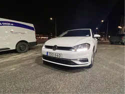 Vit Begagnad 2018 VW Golf VII Halvkombi | 129 000 kr (Marknadspris)