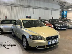 Ljusgrön Begagnad 2003 Volvo S40 Sedan | 44 900 kr (Marknadspris)