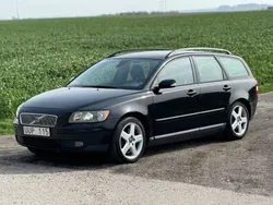 Svart Begagnad 2004 Volvo V50 Kombi | 29 900 kr (Superpris)