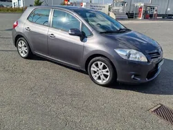 Blå Begagnad 2012 Toyota Auris Halvkombi | 75 000 kr (Marknadspris)