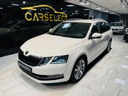 Vit Begagnad 2018 Skoda Octavia Style Kombi | 119 900 kr (Marknadspris)