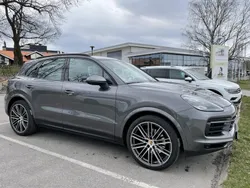 Grå Begagnad 2020 Porsche Cayenne SUV | 729 000 kr (Superpris)