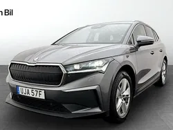 Grå Begagnad 2023 Skoda Enyaq iV SUV | 444 900 kr (Marknadspris)