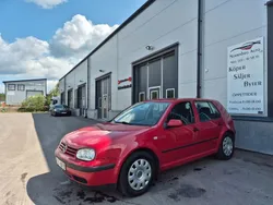 Röd Begagnad 2000 VW Golf IV Comfortline Halvkombi | 28 900 kr (Marknadspris)