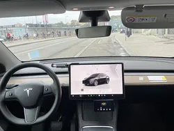Svart Begagnad 2024 Tesla Model Y Long Range AWD SUV | 455 500 kr