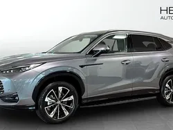 Grå (grey) Ny 2024 MG HS Luxury SUV | 447 990 kr (Marknadspris)
