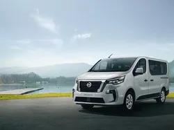 Ny 2025 Nissan Primastar N-Connecta Minibuss | 440 458 kr