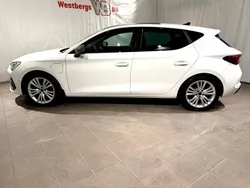 Vit Begagnad 2021 Cupra Leon Halvkombi | 299 000 kr (Marknadspris)