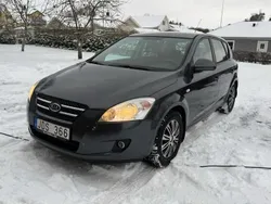 Grå Begagnad 2009 Kia Ceed 4 Halvkombi | 5 000 kr