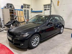 Svart metallic Begagnad 2011 BMW 320 Kombi | 78 000 kr (Marknadspris)