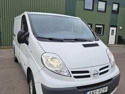 Vit Begagnad 2014 Nissan Primastar Minibuss | 65 000 kr (Lite dyr)
