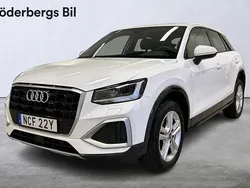 Vit Begagnad 2024 Audi Q2 Proline SUV | 285 000 kr (Lite dyr)