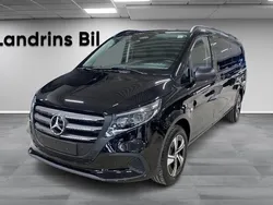 Svart (svart metallic obsidansvart) Ny 2025 Mercedes Vito Minibuss | 718 750 kr (Marknadspris)