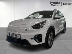 Vit Begagnad 2022 Kia e-Niro Advance SUV | 269 900 kr (Marknadspris)