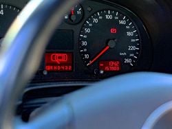 Ljusbrun Begagnad 2002 Audi A3 Halvkombi | 48 900 kr (Dyr)