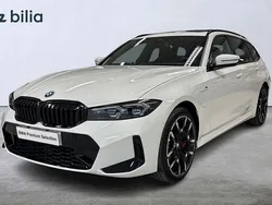 Vit Begagnad 2024 BMW 330e M Sport Sedan | 629 900 kr (Dyr)
