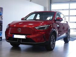 Röd Begagnad 2023 MG ZS Luxury SUV | 229 900 kr