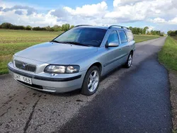 Grå Begagnad 2004 Volvo V70 Kombi | 20 000 kr (Marknadspris)