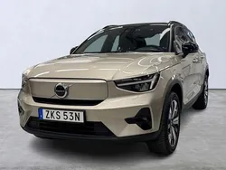 Ljusgrå (grå) Begagnad 2023 Volvo XC40 Plus SUV | 399 900 kr