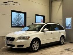 Vit Begagnad 2009 Volvo V50 Kinetic Kombi | 39 900 kr (Marknadspris)