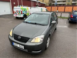 Grå Begagnad 2003 Toyota Corolla Halvkombi | 29 000 kr (Marknadspris)