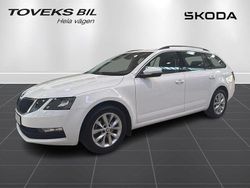 Vit (candy white stängd för) Begagnad 2020 Skoda Octavia Kombi | 199 900 kr (Bra pris)