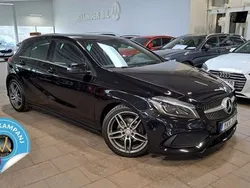 Svart Begagnad 2017 Mercedes A180 AMG Halvkombi | 198 500 kr (Lite dyr)
