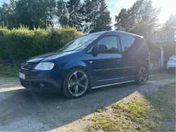 Blå Begagnad 2010 VW Caddy Minibuss | 35 000 kr (Bra pris)