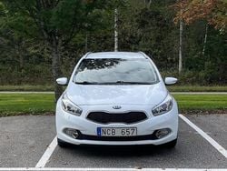 Vit Begagnad 2013 Kia Ceed Sportswagon Comfort Kombi | 52 000 kr (Bra pris)