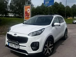 Vit Begagnad 2016 Kia Sportage GT-Line SUV | 155 000 kr (Marknadspris)