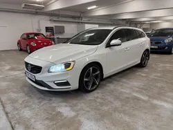 Vit Begagnad 2014 Volvo V60 R-Design Kombi | 139 900 kr (Lite dyr)