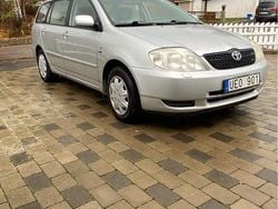 Silver Begagnad 2003 Toyota Corolla Kombi | 35 500 kr (Marknadspris)