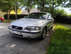 Grå Begagnad 2003 Volvo S60 Sedan | 16 900 kr (Bra pris)