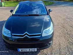 Svart Begagnad 2005 Citroën C4 Halvkombi | 35 500 kr (Dyr)