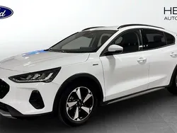 Vit (white) Begagnad 2023 Ford Focus Active Halvkombi | 194 900 kr (Bra pris)