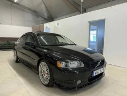 Svart Begagnad 2005 Volvo S60 Kinetic Sedan | 69 900 kr (Dyr)