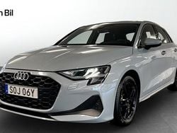 Pilgrå pärleffekt Begagnad 2025 Audi A3 Proline Sedan | 314 900 kr (Marknadspris)