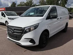Vit Ny 2025 Mercedes Vito Minibuss | 621 250 kr (Dyr)