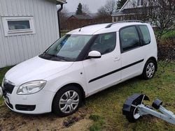 Vit Begagnad 2008 Skoda Roomster Minibuss | 12 000 kr (Marknadspris)