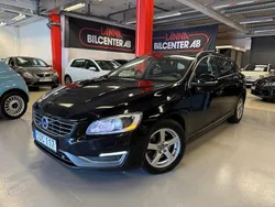 Svart Begagnad 2014 Volvo V60 Momentum Kombi | 119 000 kr (Marknadspris)