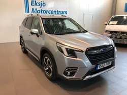 Silver Begagnad 2023 Subaru Forester SUV | 369 900 kr (Marknadspris)